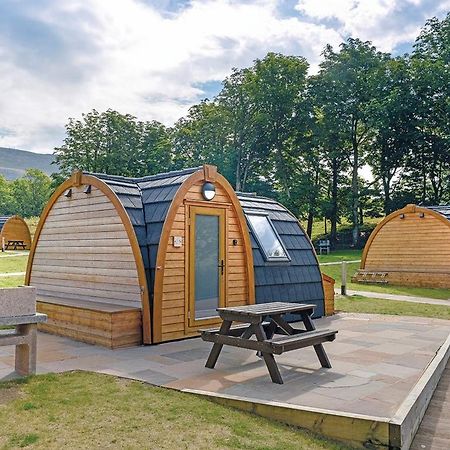 Отель Dovestone Holiday Park Greenfield  Экстерьер фото