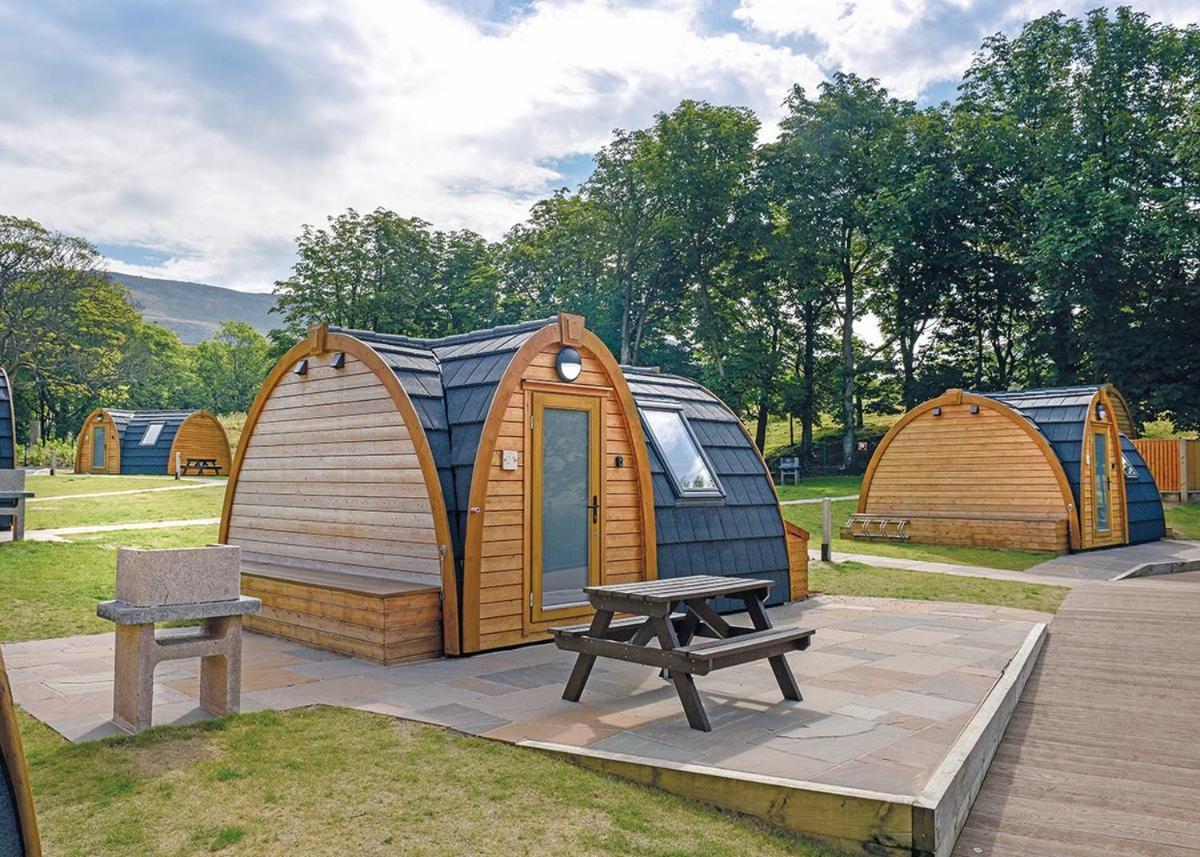 Отель Dovestone Holiday Park Greenfield  Экстерьер фото